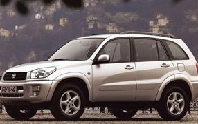 J&J AUTOMOTIVE Tappetini In Velluto Su Misura Per Toyota RAV-4 (2013-2018) – Set Da 4 Pezzi, Antiscivolo, Fonoassorbenti