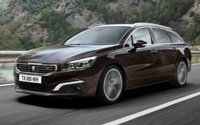 Tappetini Velluto Compatibili Con Peugeot E-208 Elettrico – Set 4 Pezzi Nero, Qualità Originale Made In Germany