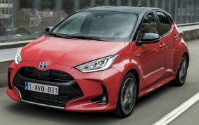 YARIS e YARIS  Ibrida 5 Porte