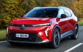 SCENIC E-TECH sedili sportivi